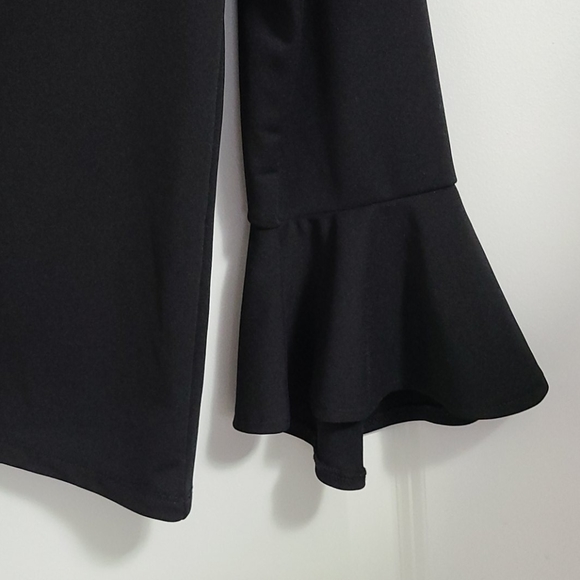 ANN TAYLOR Black Flowy Top - Picture 6 of 6